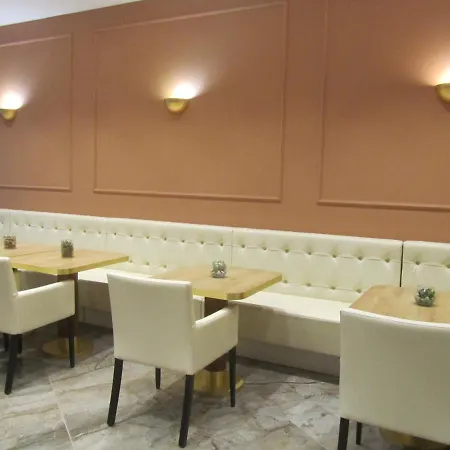 Hotel Borgovico 3*